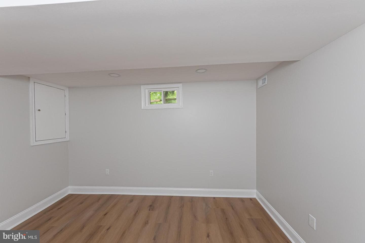 536 Brook Road photo 30