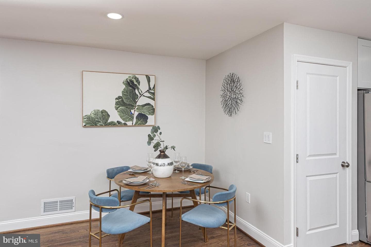 536 Brook Road photo 8