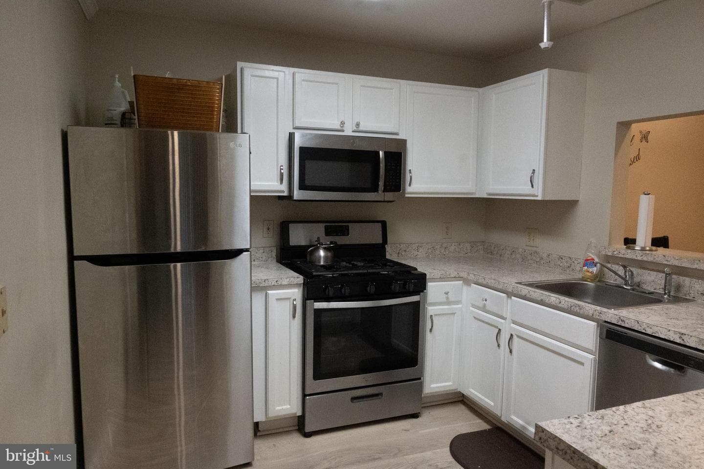 8901 Stone Creek Place #101 photo 7