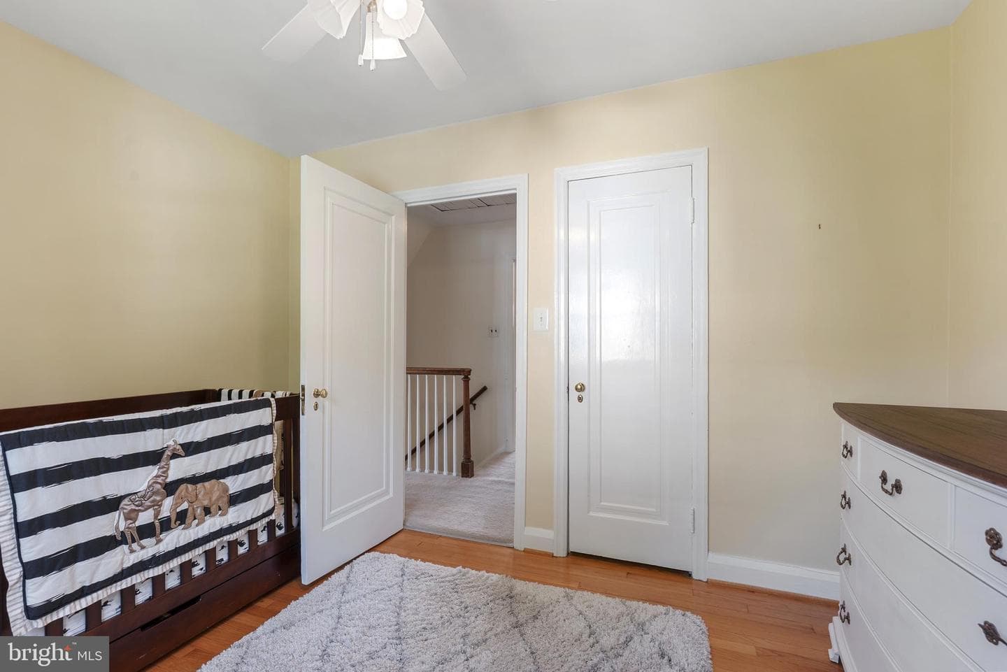 818 Kingston Road photo 27