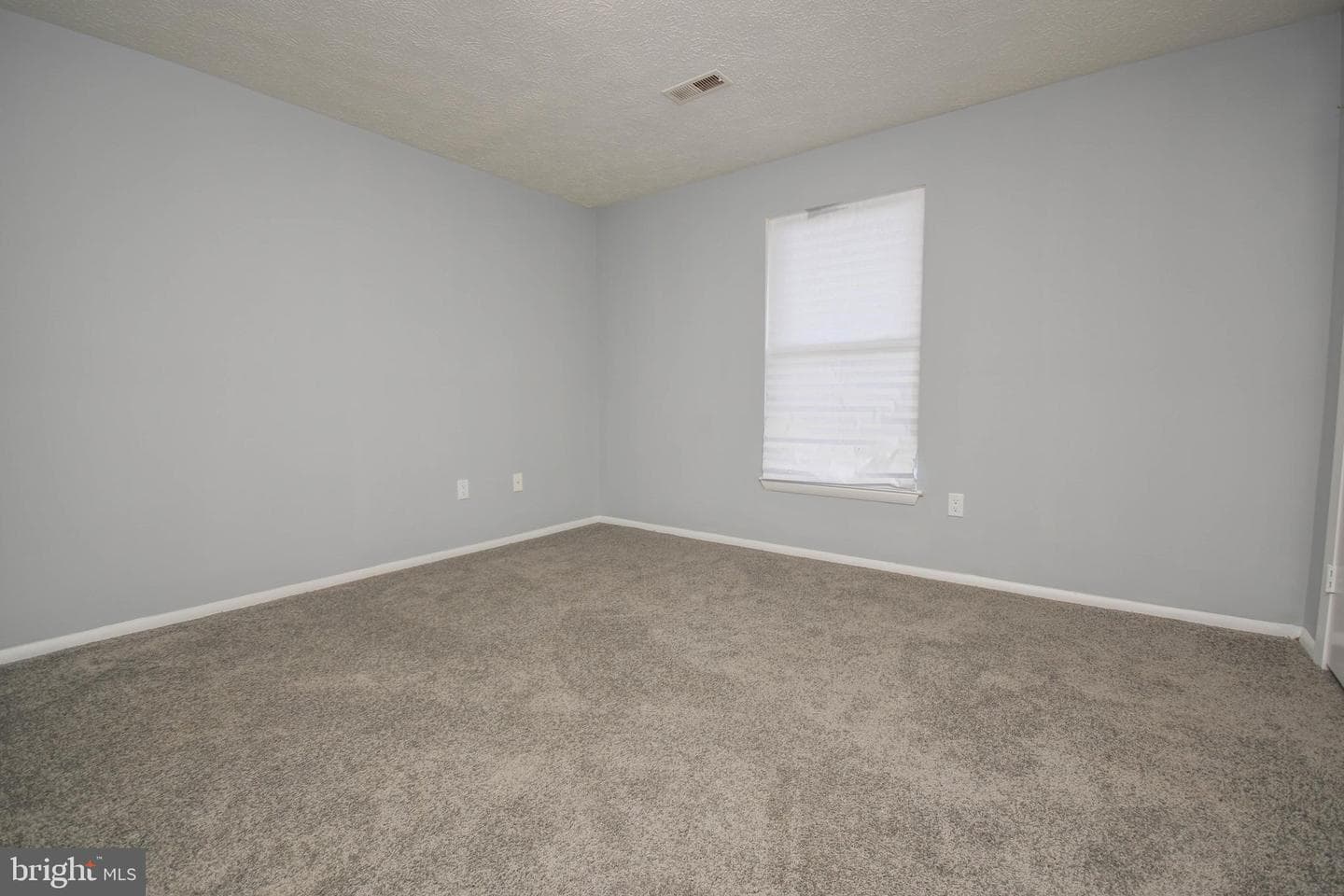 332 Suter Road photo 17