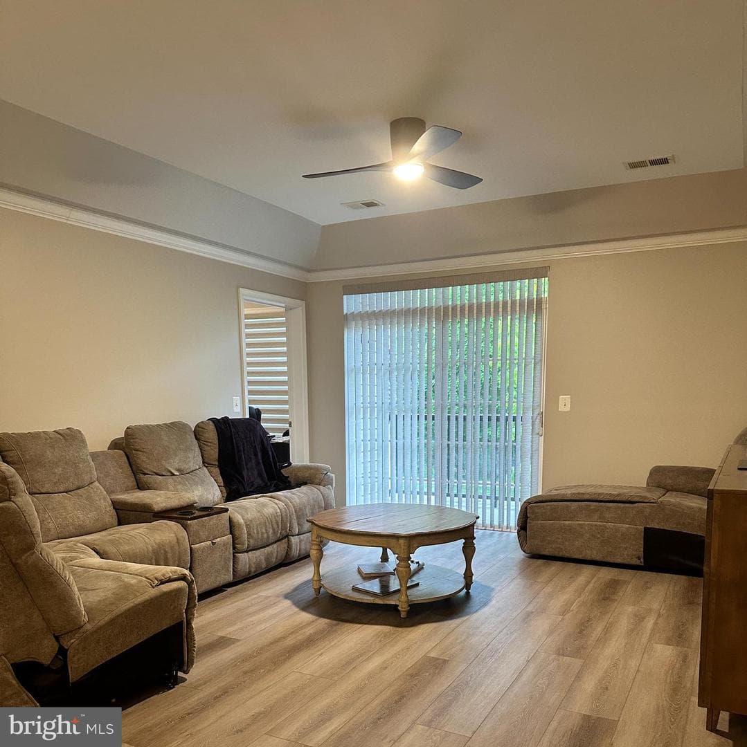 7201 Travertine Drive #201 photo 30