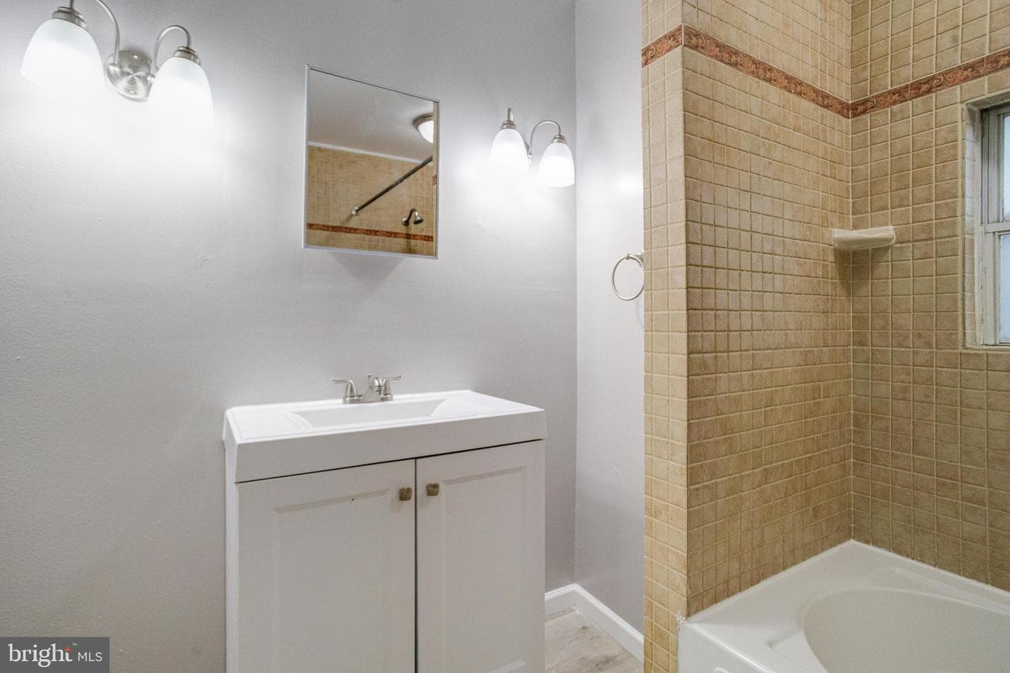 5 Homeland Avenue photo 25