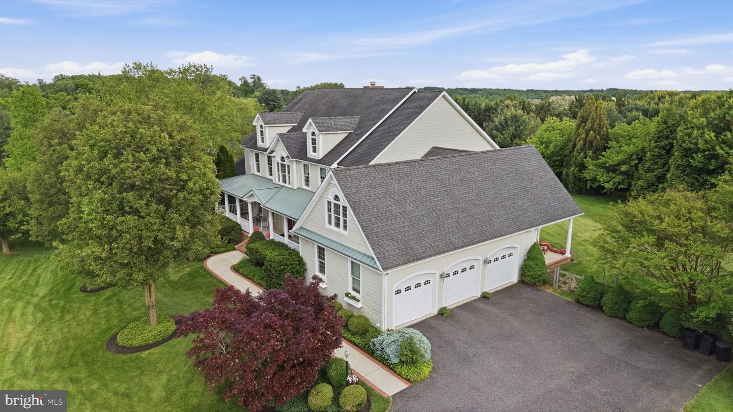 9 Deer Ridge Court photo 2