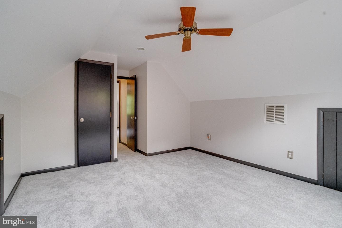 3116 California Avenue photo 30