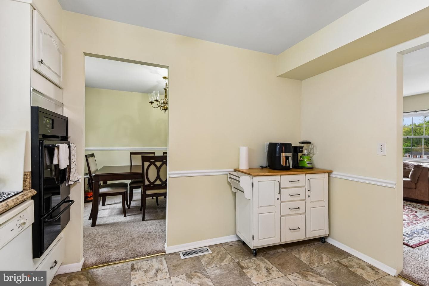 216 Glyndon Drive photo 13