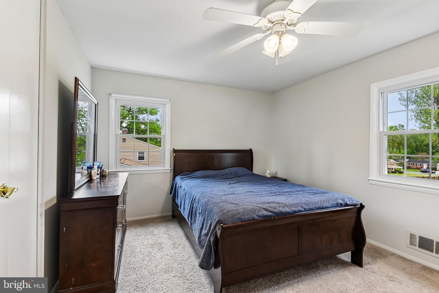 216 Glyndon Drive photo 18
