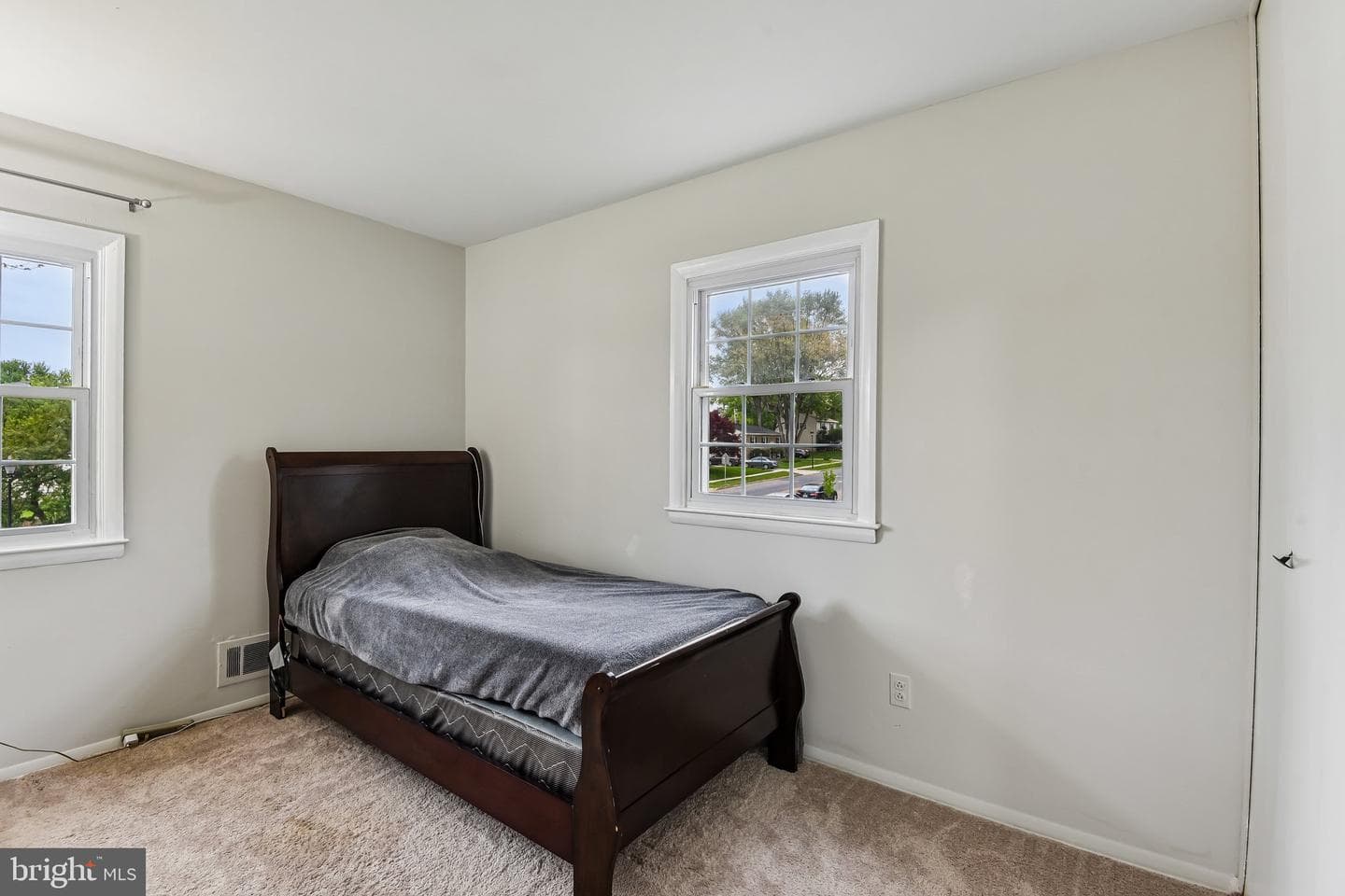 216 Glyndon Drive photo 28