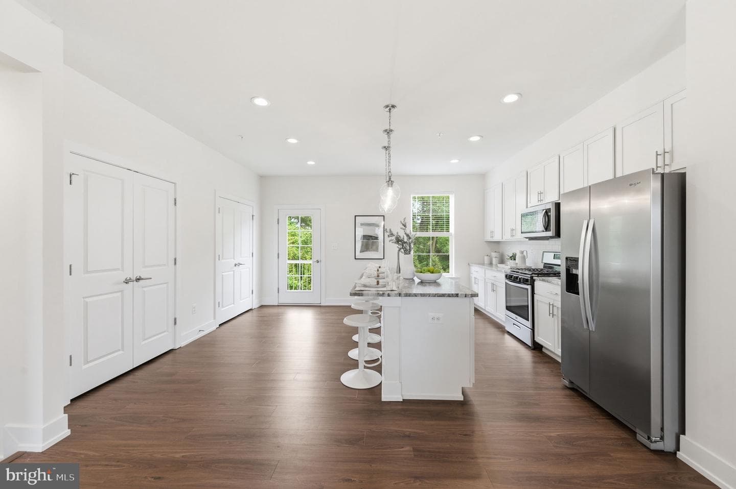 10047 Whitaker Way photo 10