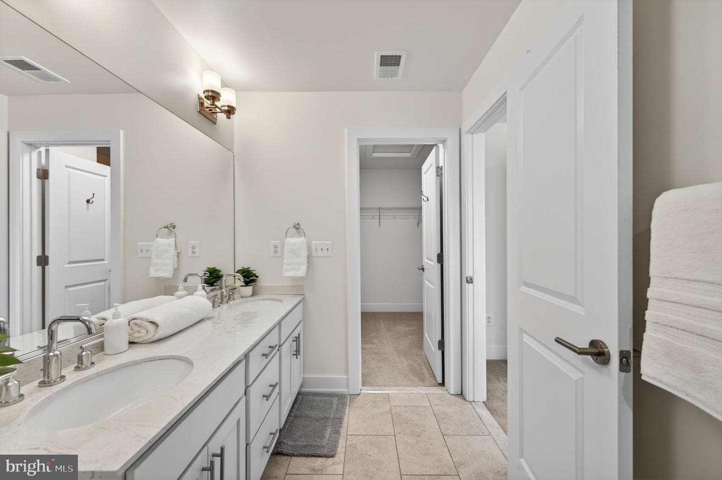 10047 Whitaker Way photo 26