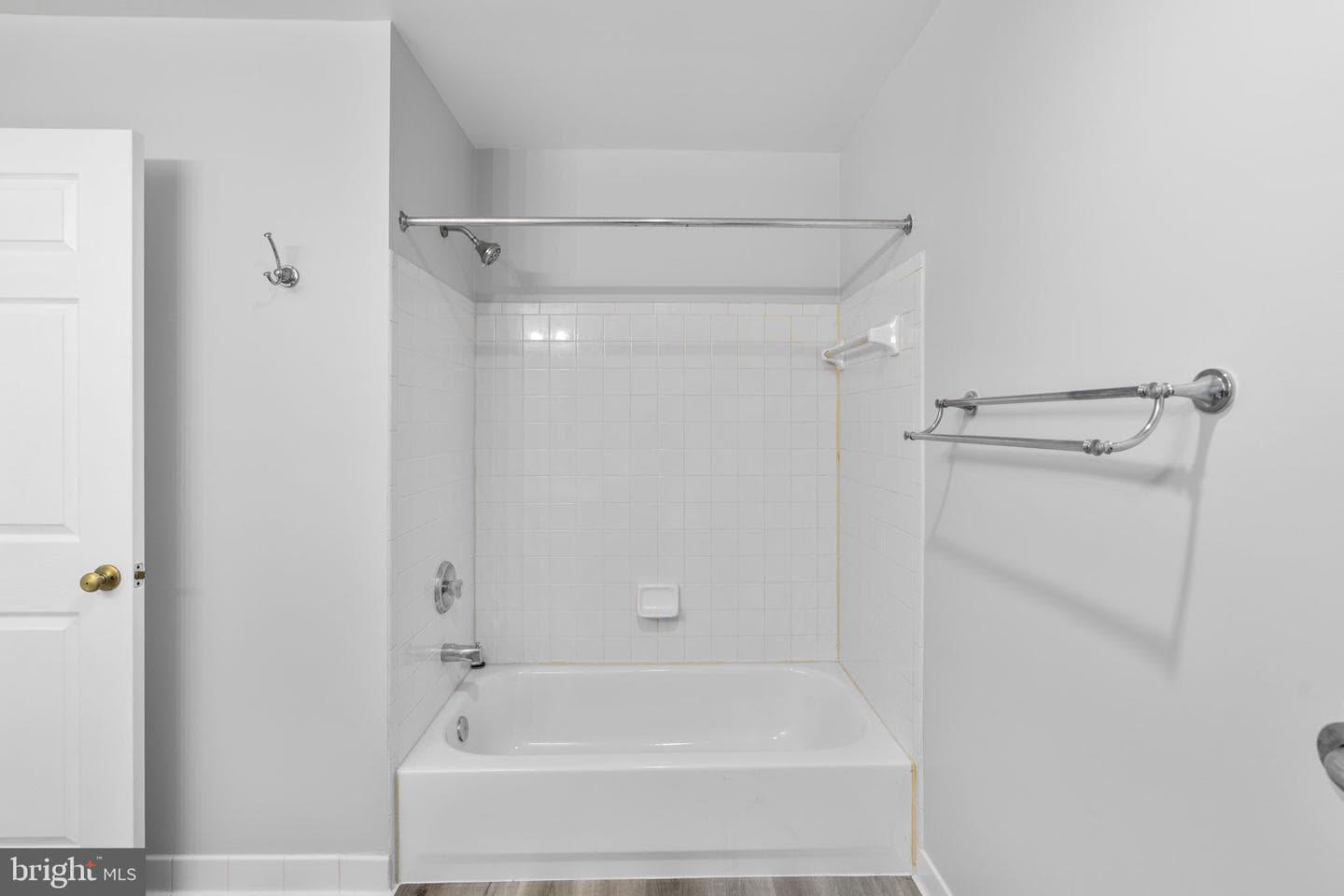 4550 Chaucer Way #406 photo 17