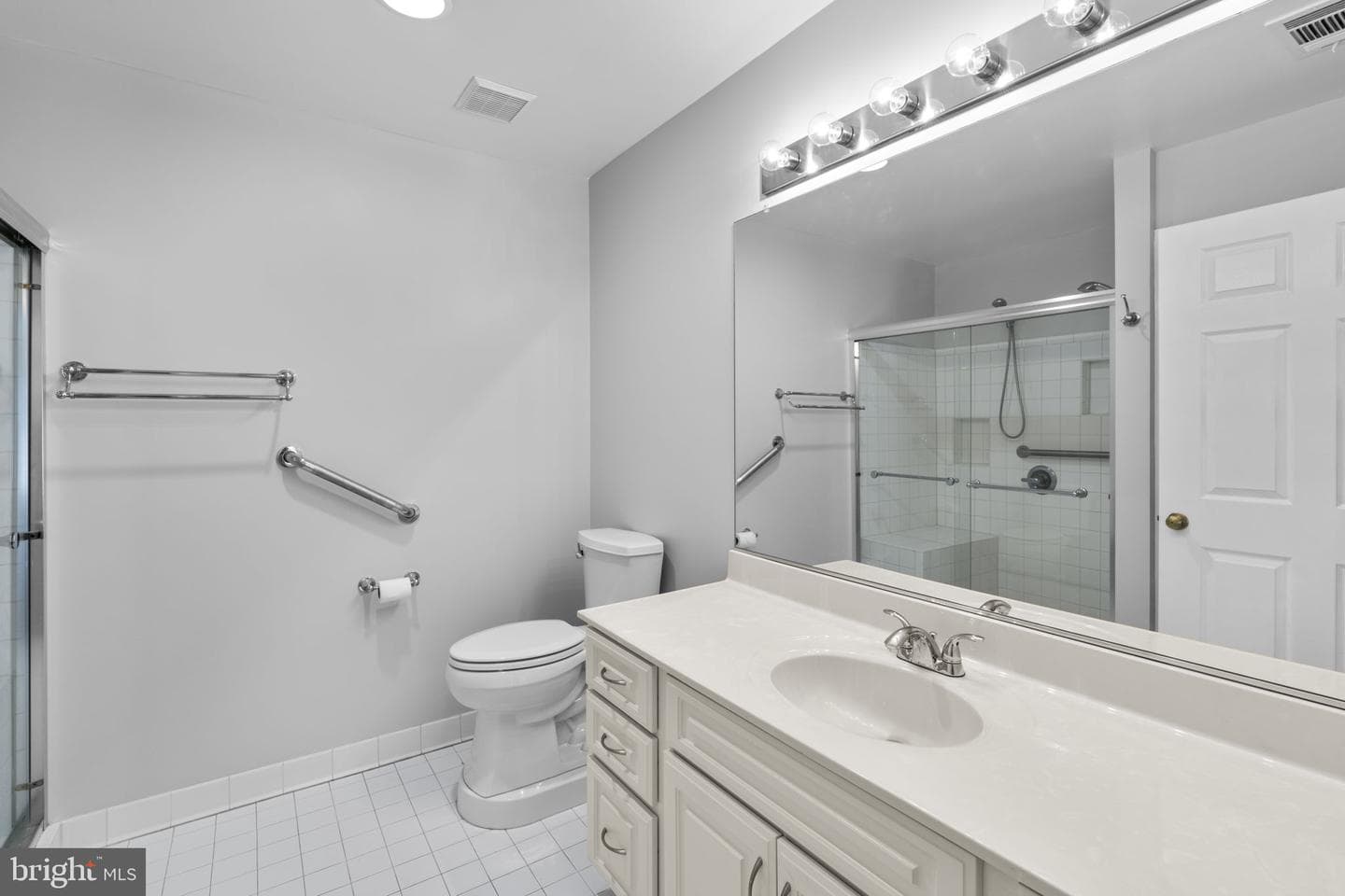 4550 Chaucer Way #406 photo 23