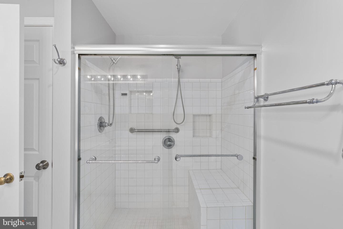 4550 Chaucer Way #406 photo 24