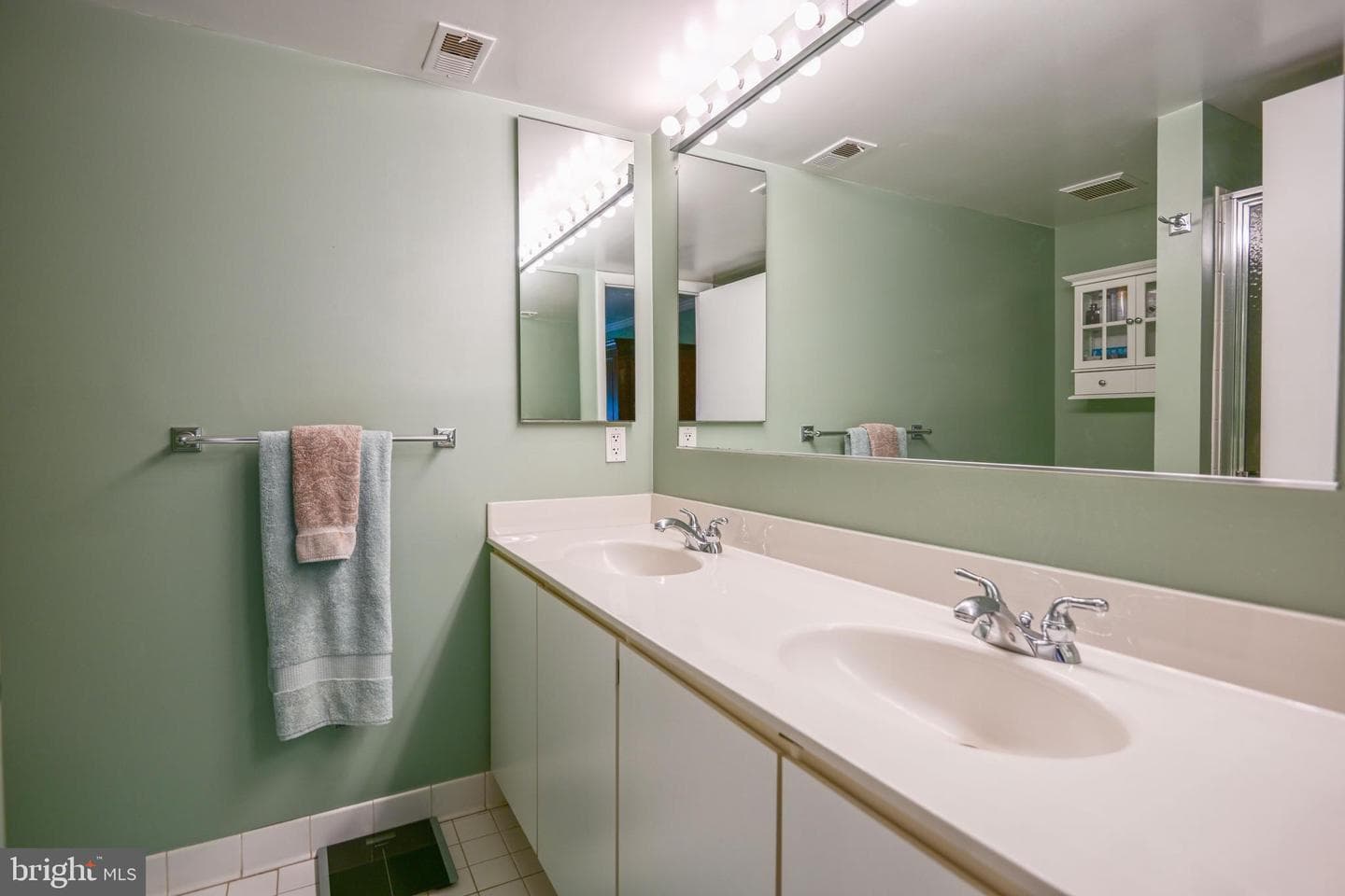117 Castletown Road #301 photo 16