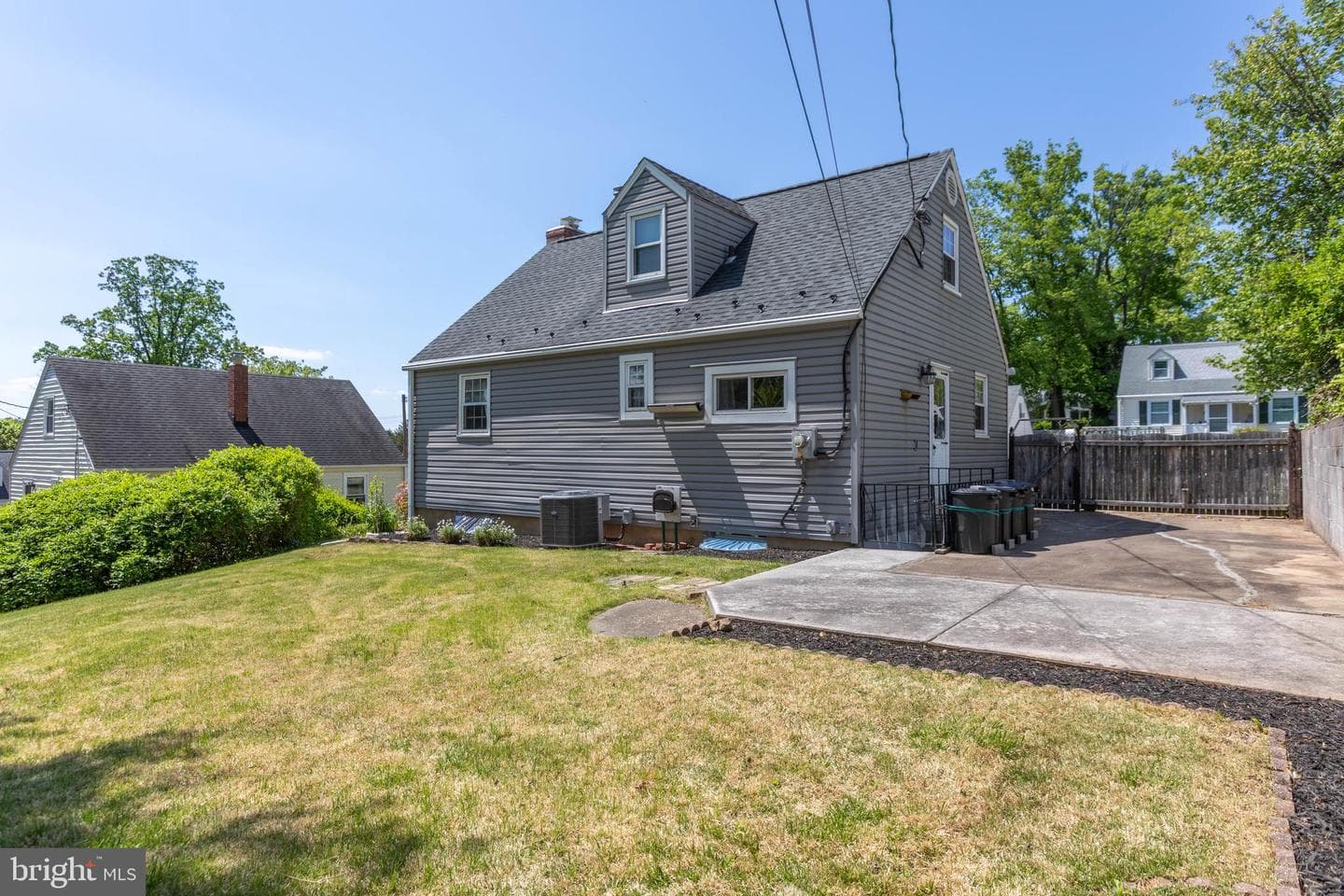 1813 Cromwood Road photo 31