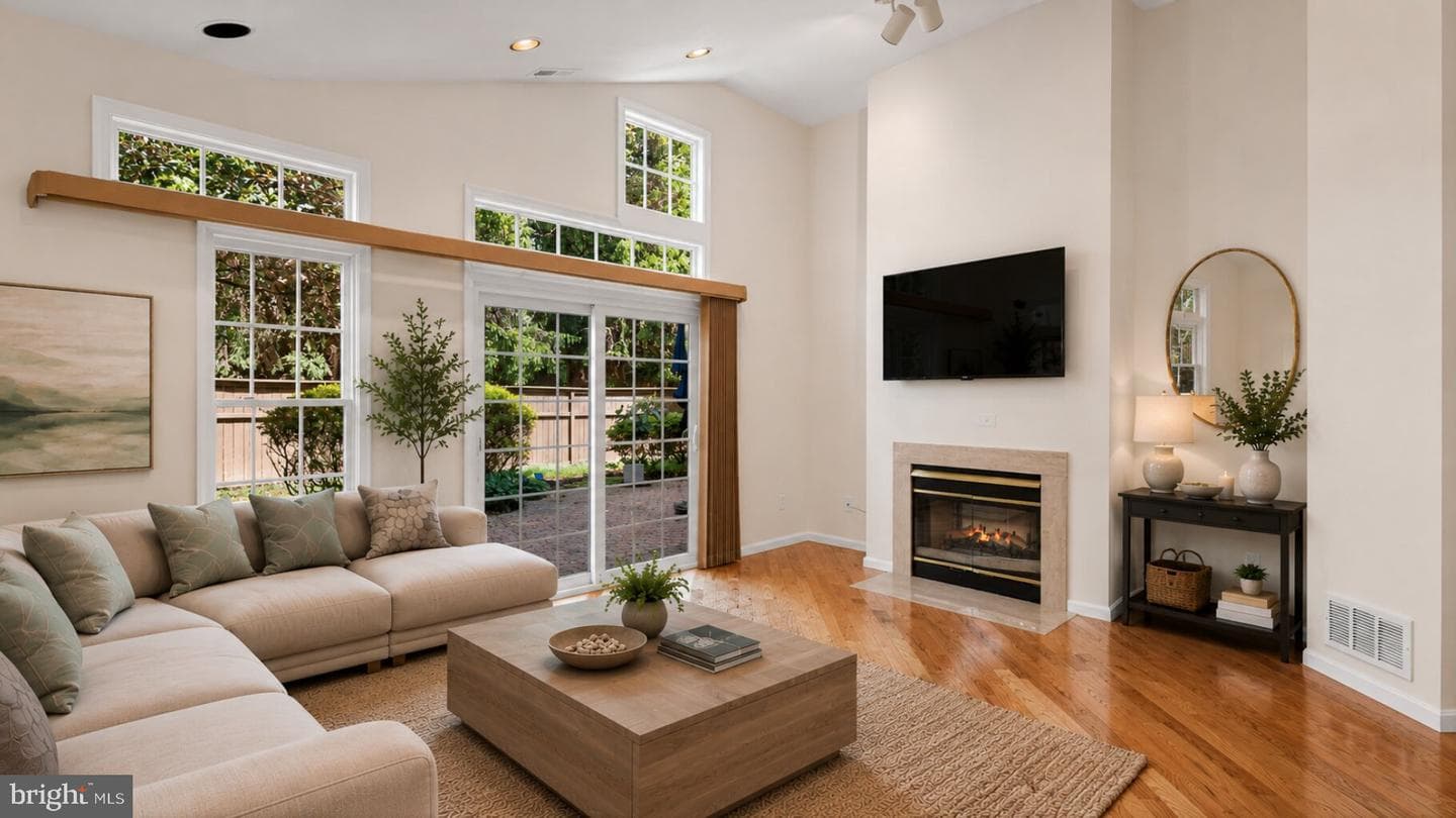 24 Stags Leap Court photo 9
