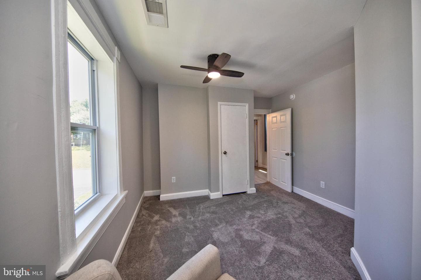 1820 Arbutus Avenue photo 25