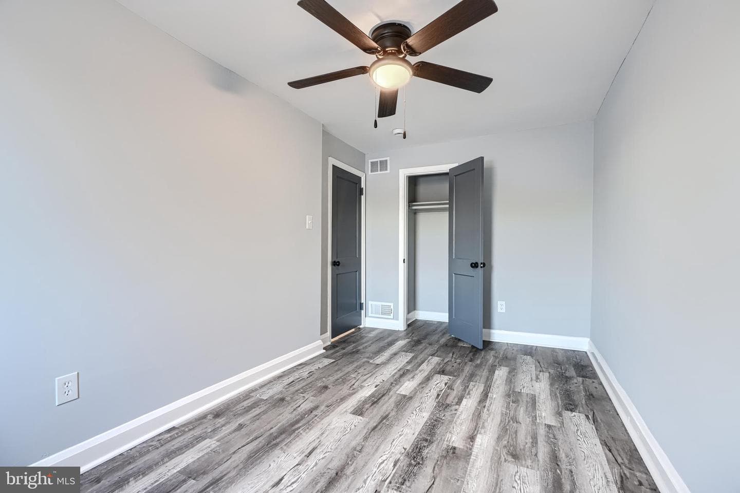 2123 Graythorn Road photo 13