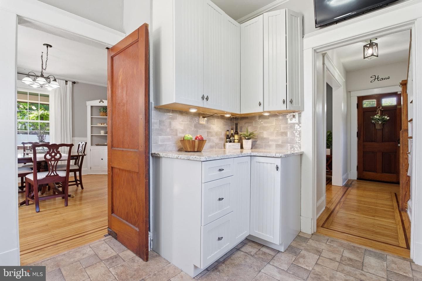 19 Timber Grove Road photo 7
