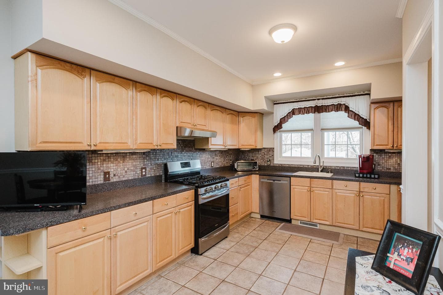 11604 Jerome Avenue photo 30