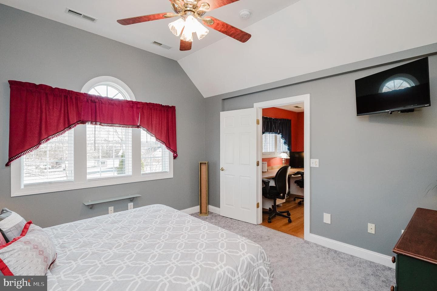 11604 Jerome Avenue photo 55