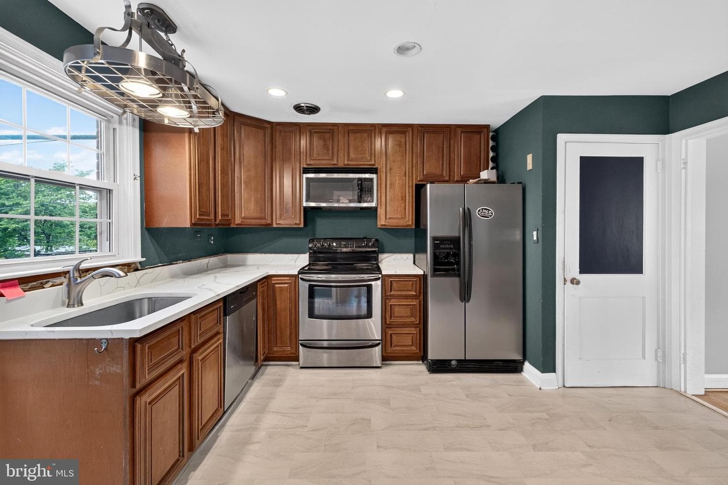 1545 Cottage Lane photo 8