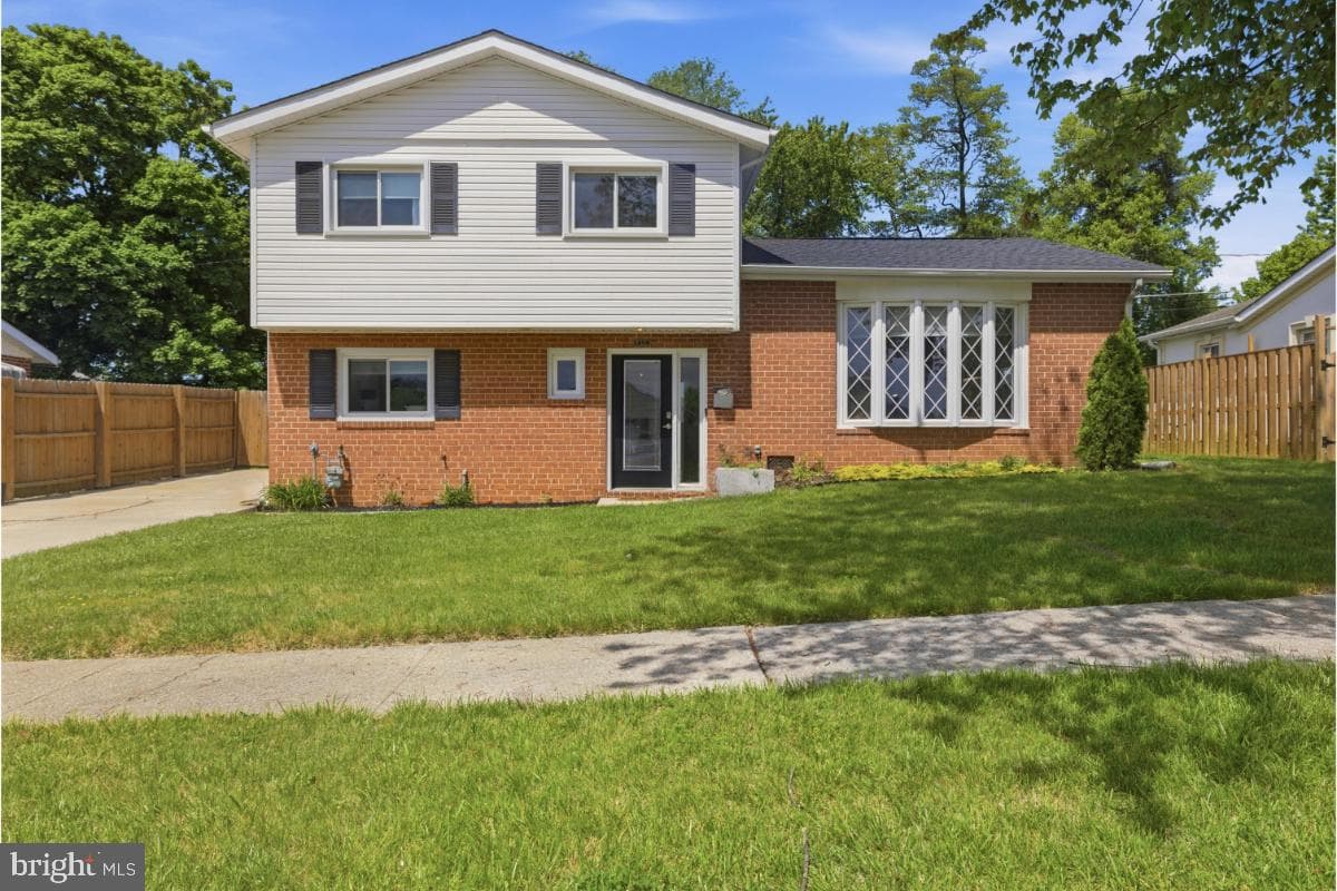 1304 Woodbridge Road photo 2