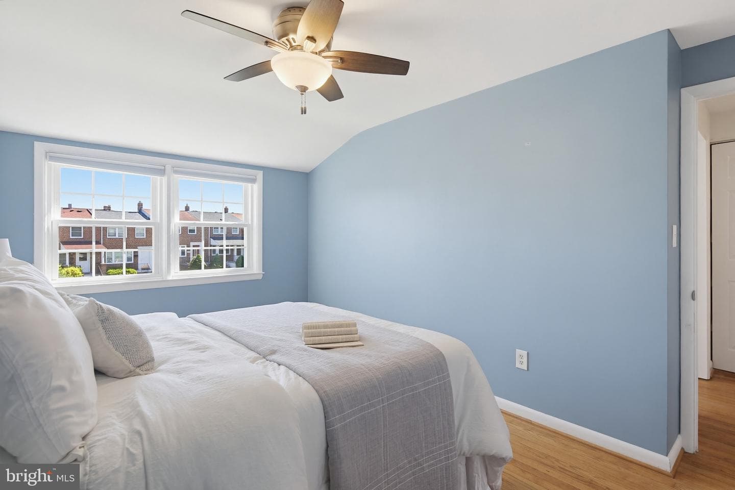 1163 Linden Avenue photo 16