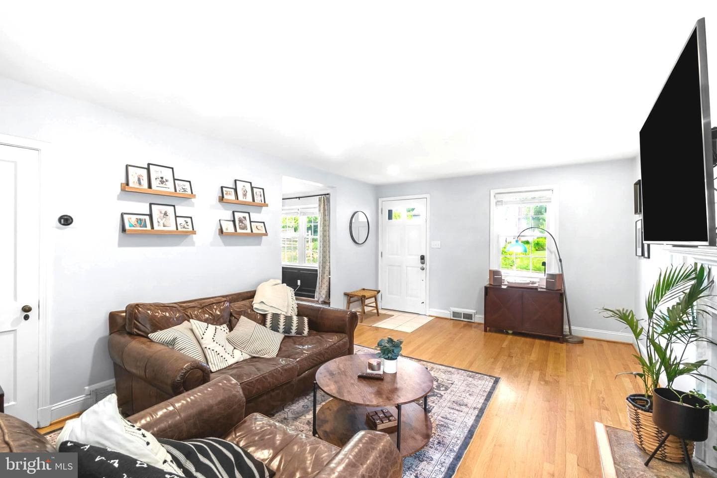 6218 Haddon Avenue photo 2