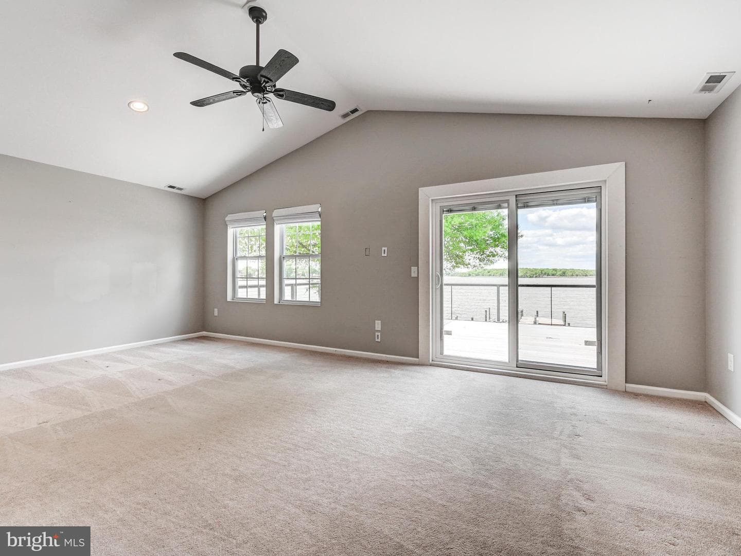 13206 Cherwin Avenue photo 21