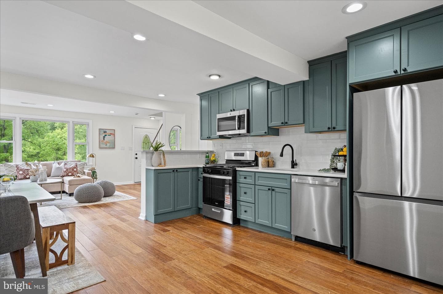 741 Leafydale Ter, Pikesville