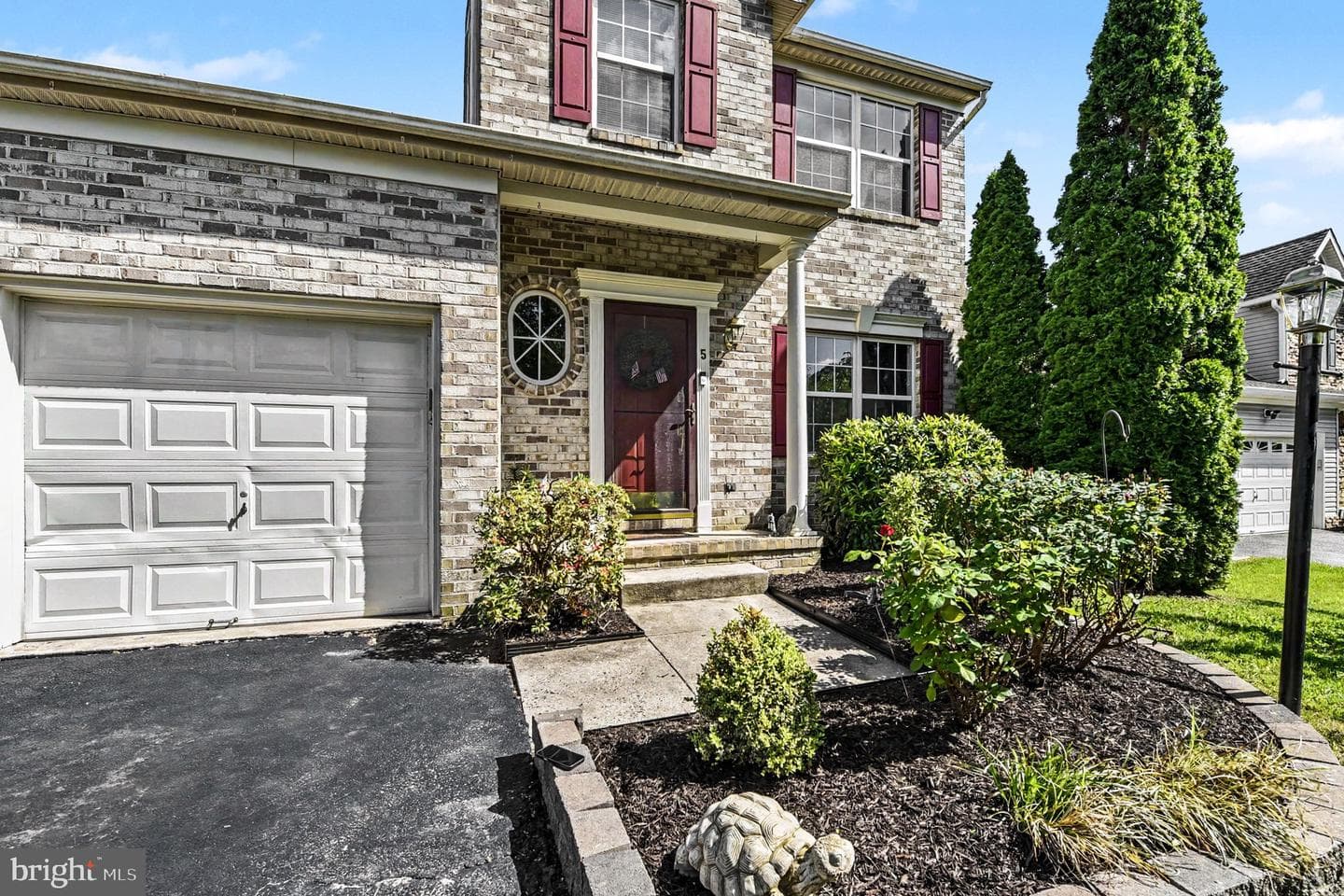 5 Kahl Manor Court photo 2