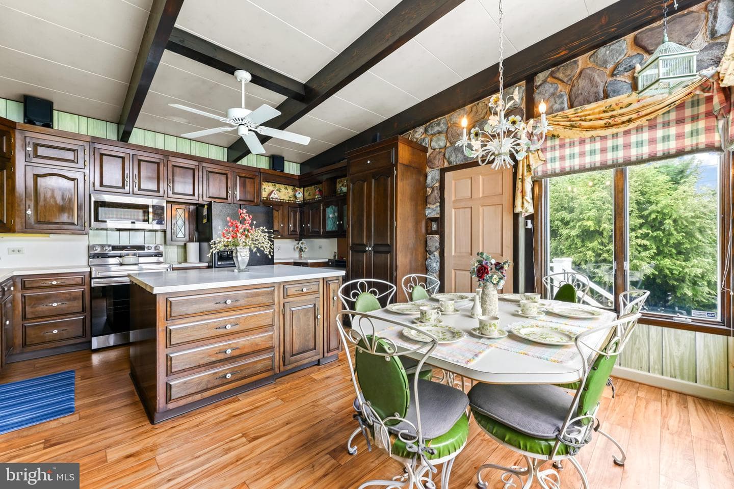 3416 Glenside Drive photo 17