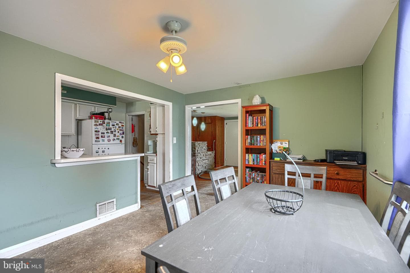 1842 Dunmere Road photo 10