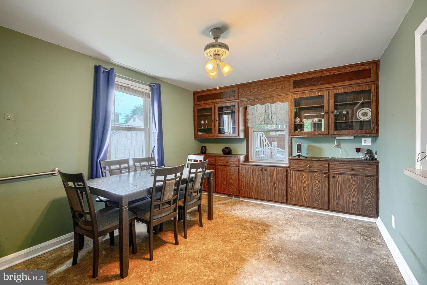 1842 Dunmere Road photo 11