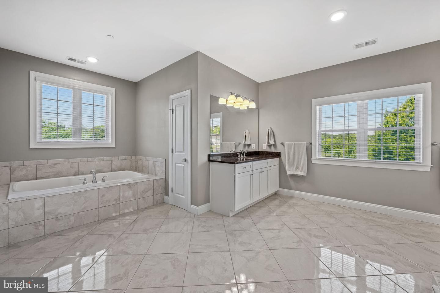 3942 Briar Knoll Circle photo 35