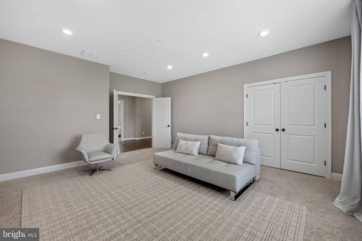 3942 Briar Knoll Circle photo 44