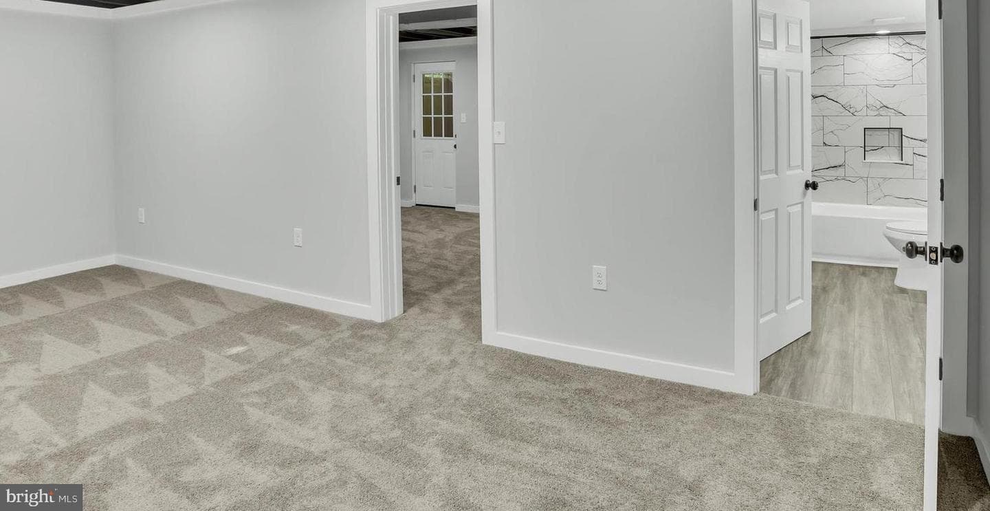 3909 Thoroughbred Lane photo 24