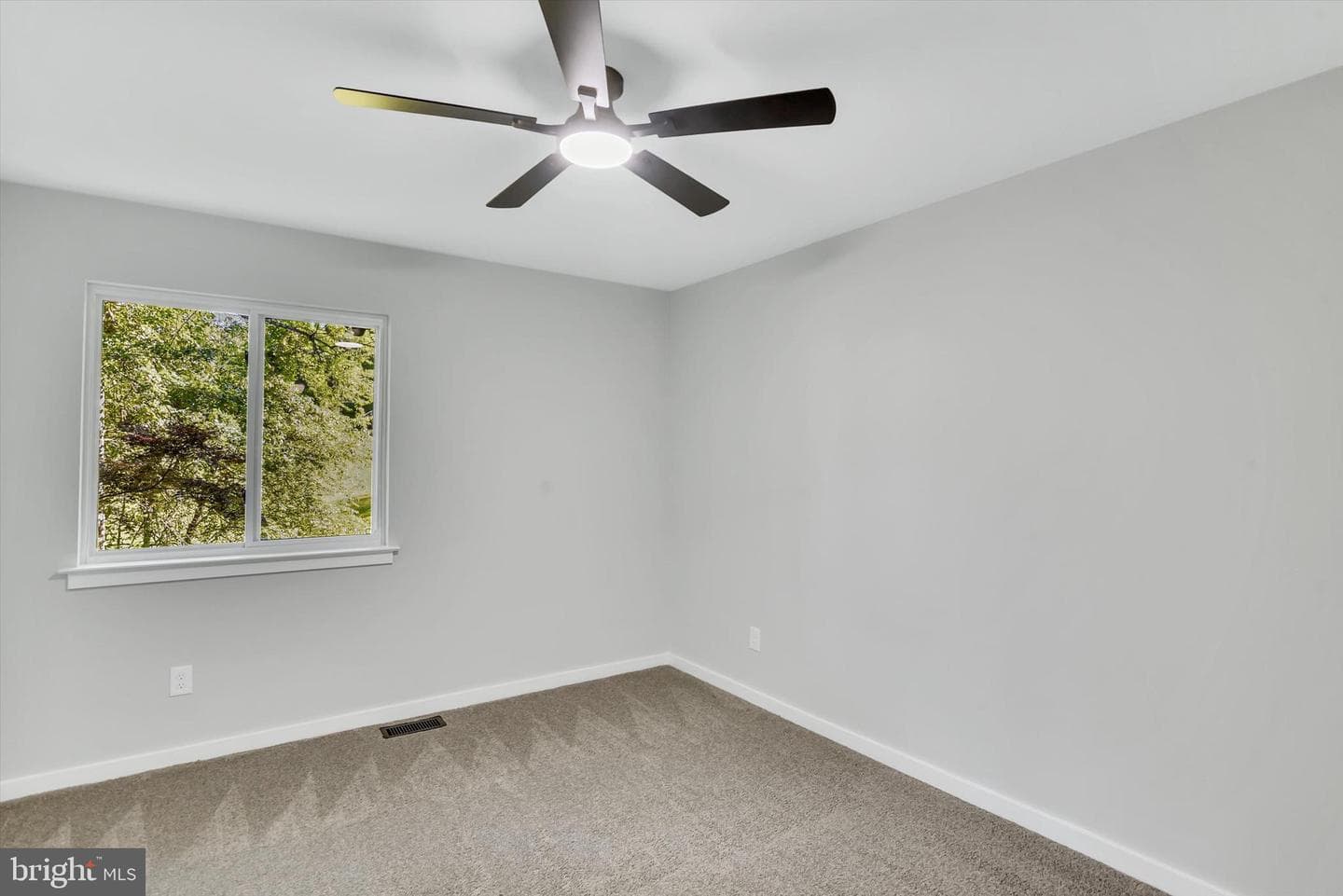 3909 Thoroughbred Lane photo 28