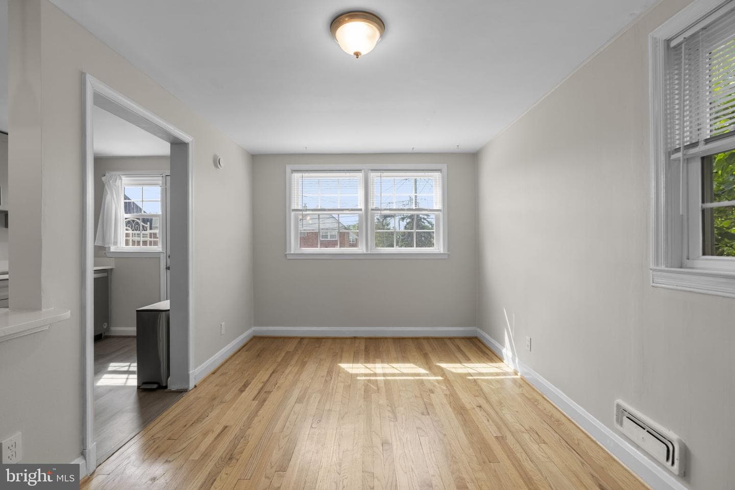 1505 Ingleside Avenue photo 10
