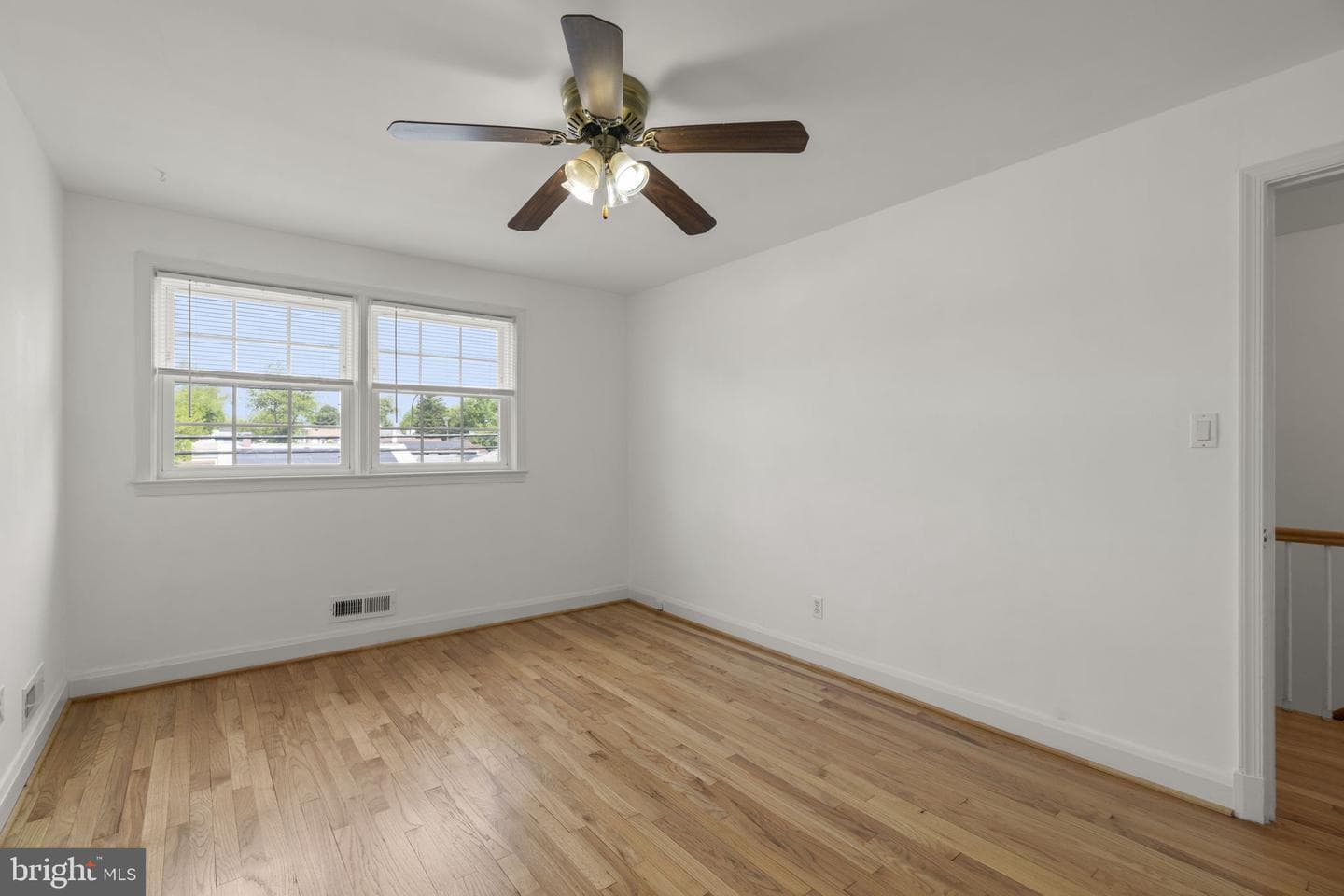 1505 Ingleside Avenue photo 20