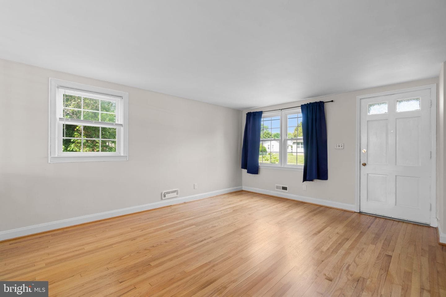 1505 Ingleside Avenue photo 8