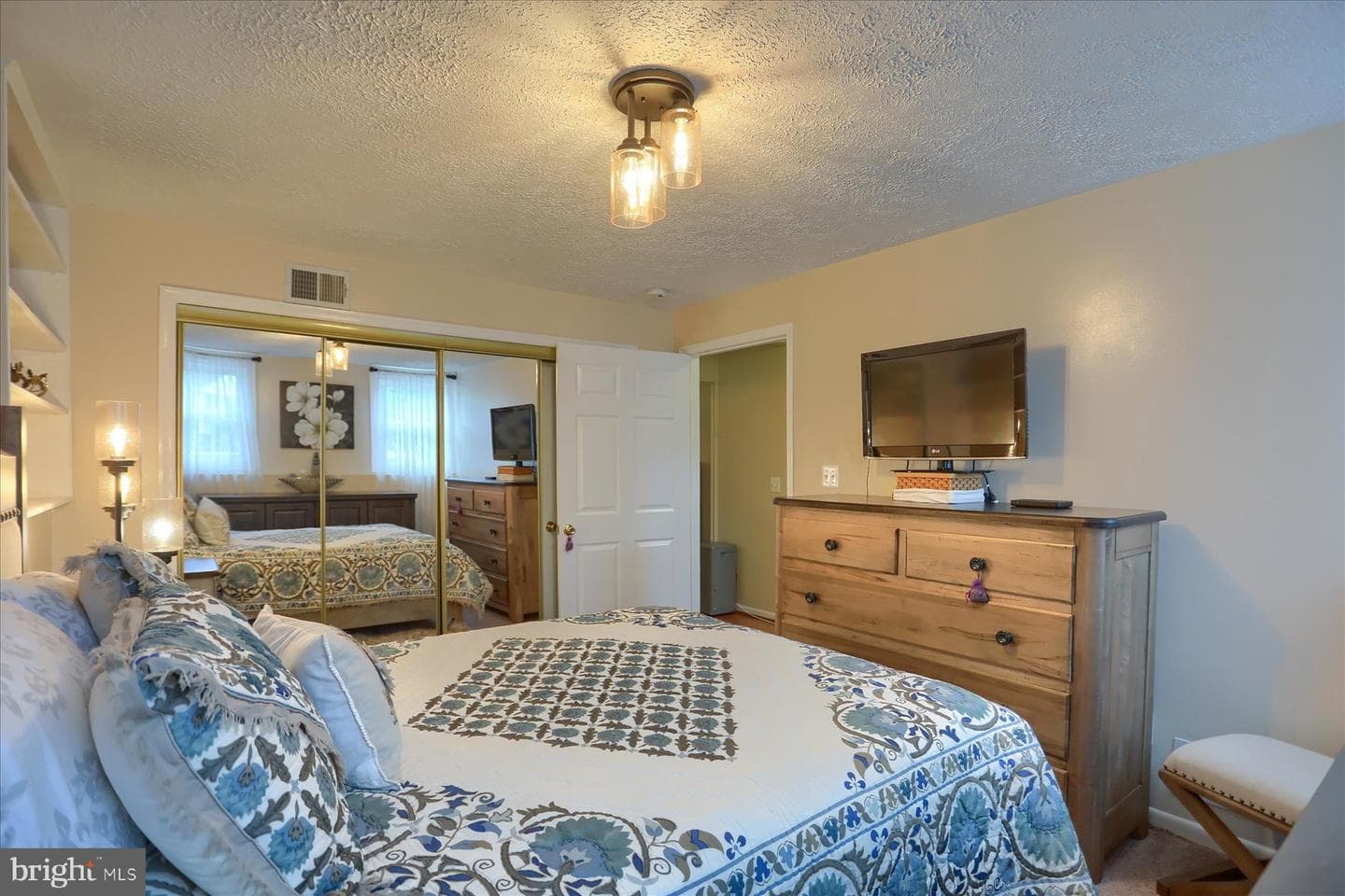 11 Tyburn Court photo 32