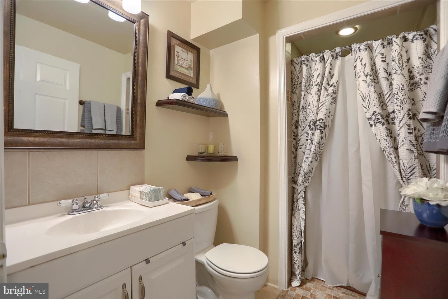 11 Tyburn Court photo 38