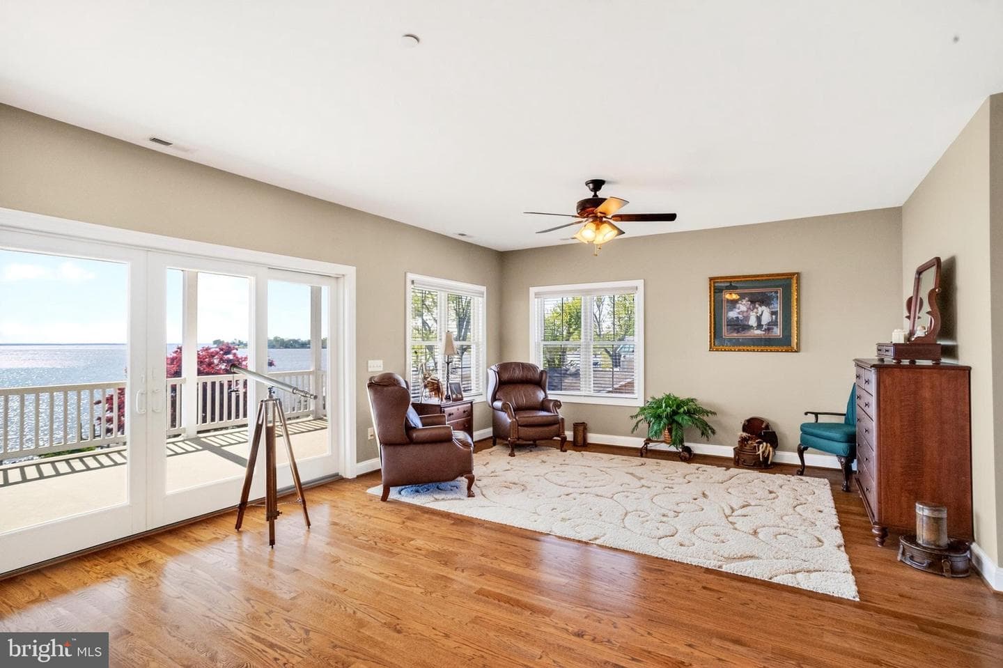 605 Rockaway Beach Avenue photo 30