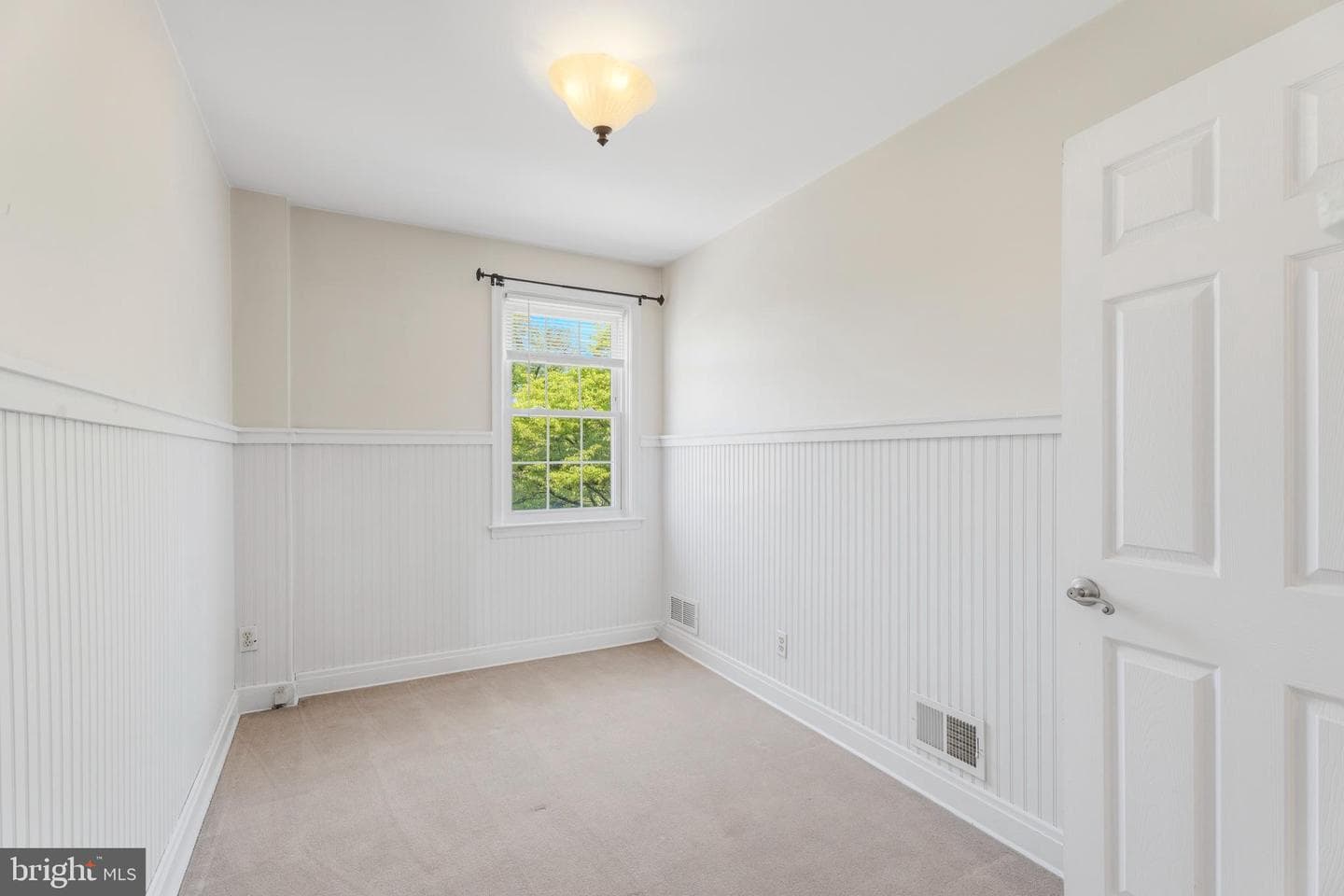 7037 Heathfield photo 22