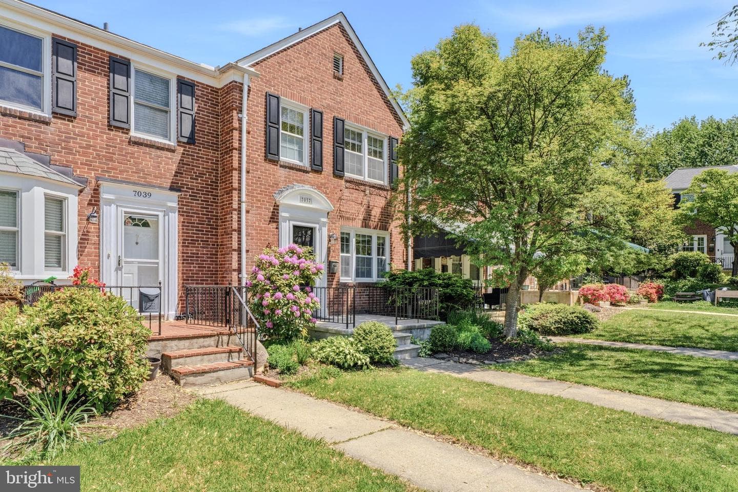 7037 Heathfield photo 4