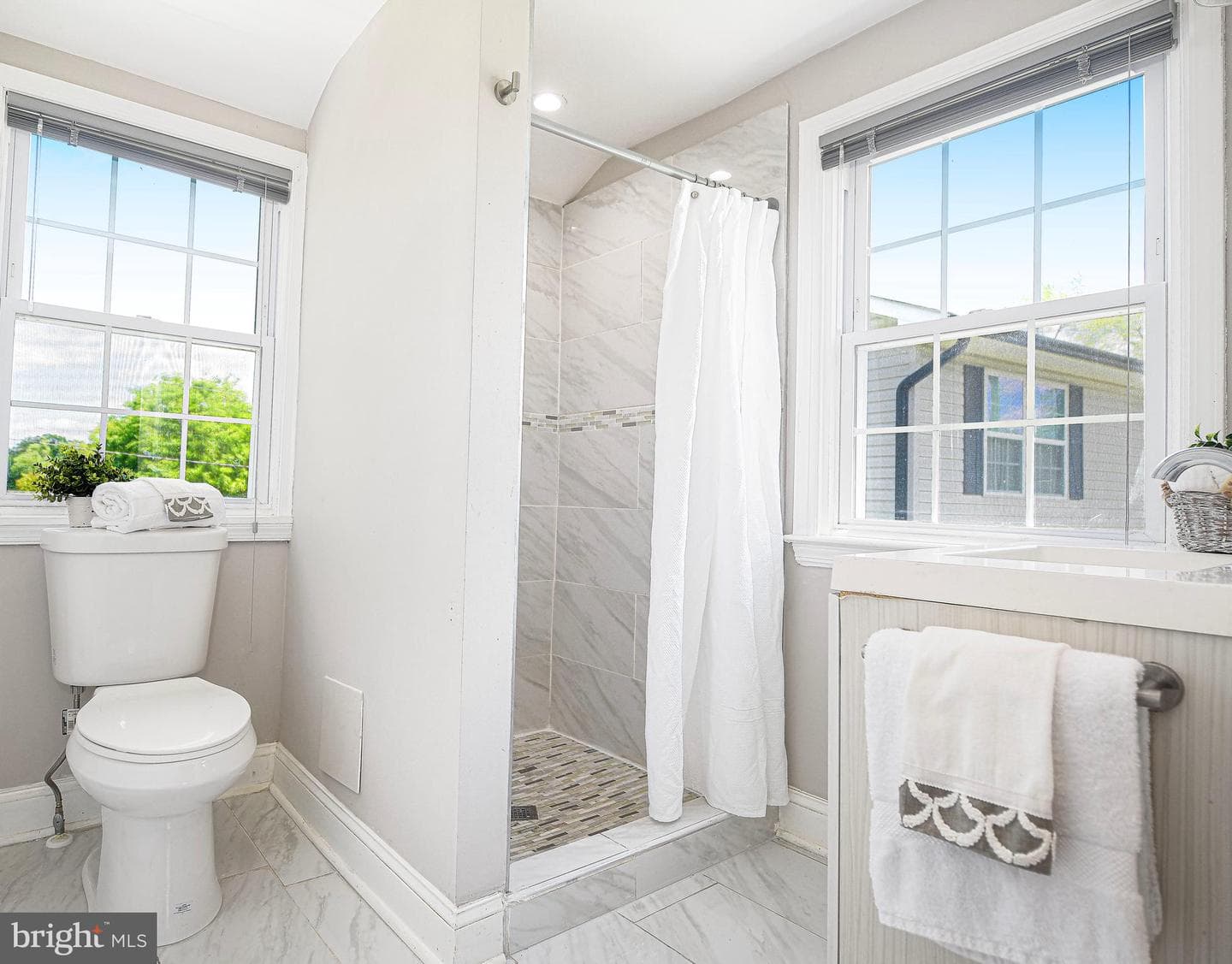 703 Howard Road photo 22