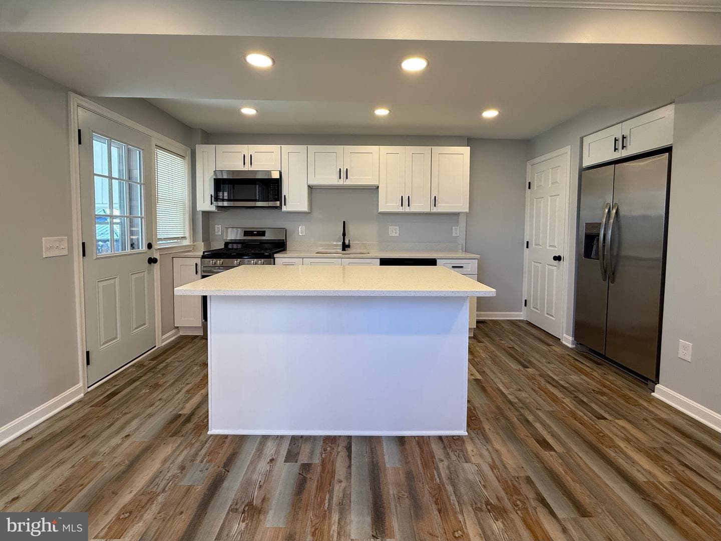 7514 Lawrence Road photo 6