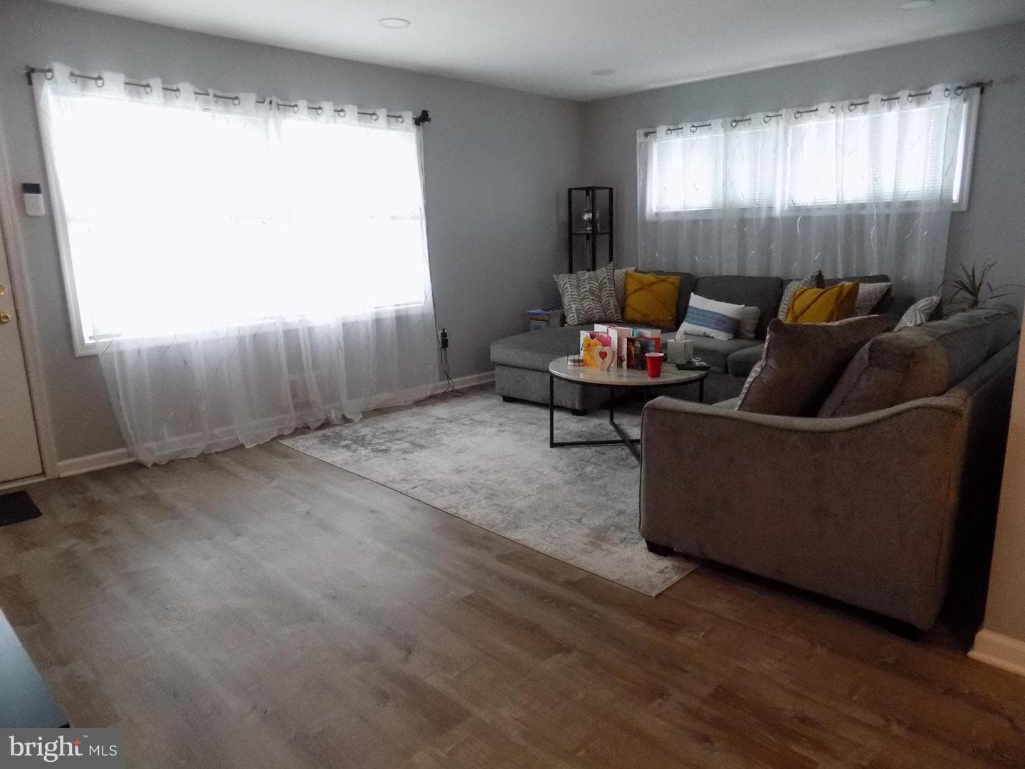 2431 Woodcroft Road photo 3